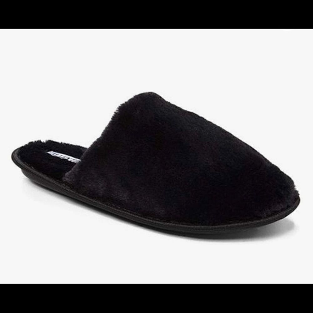 Ellen Tracy Faux Fur Slippers